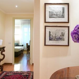 Camera standard con letto king size